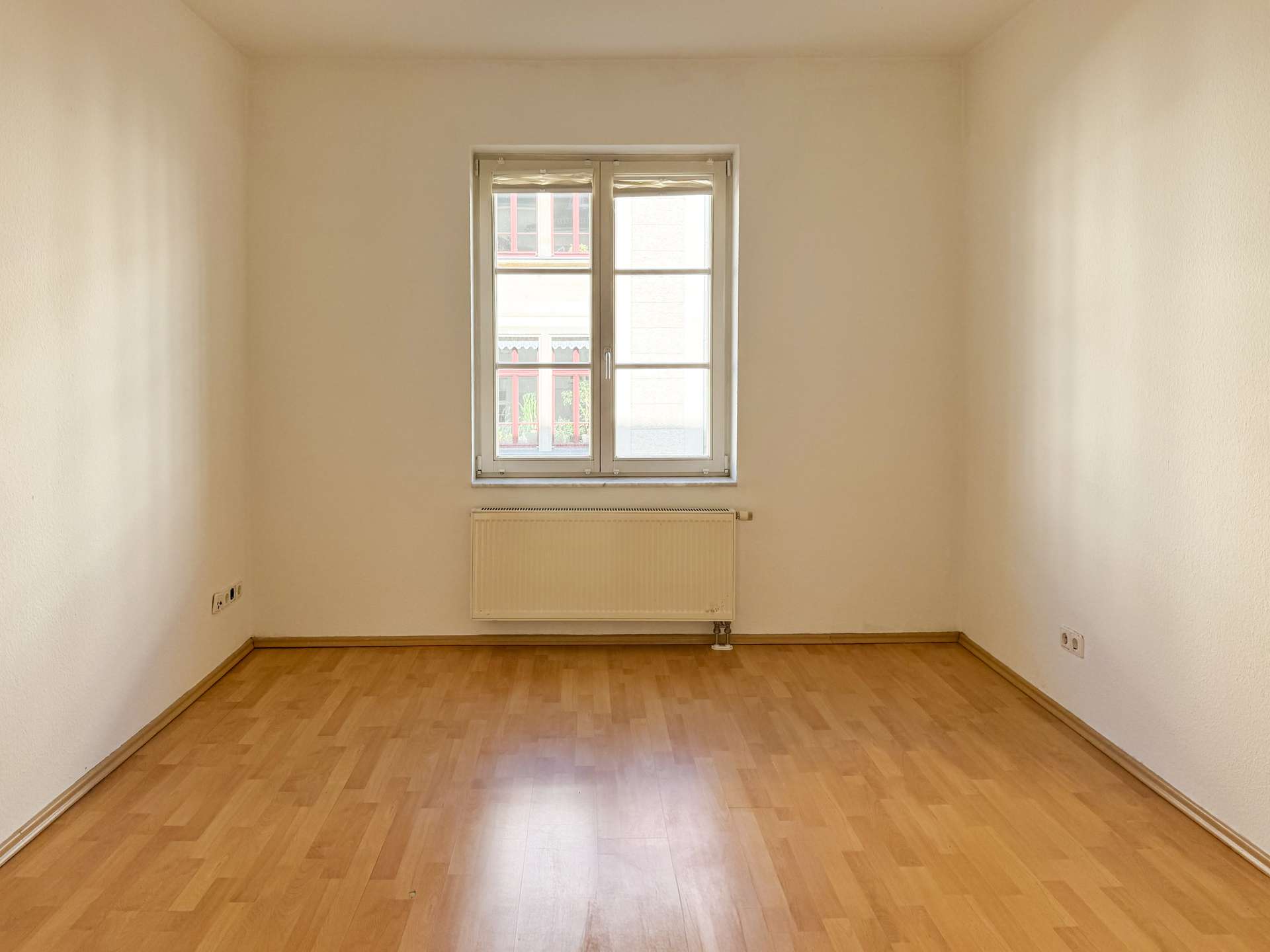 Geräumiges Schlafzimmer