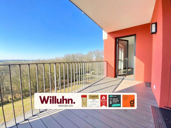 Titelbild_Großer Balkon mit tollem Blick