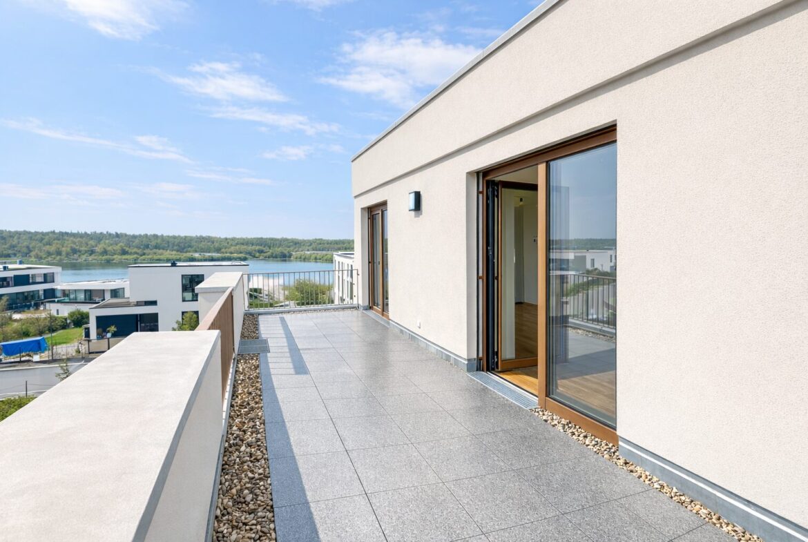 Dachterrasse mit Seeblick