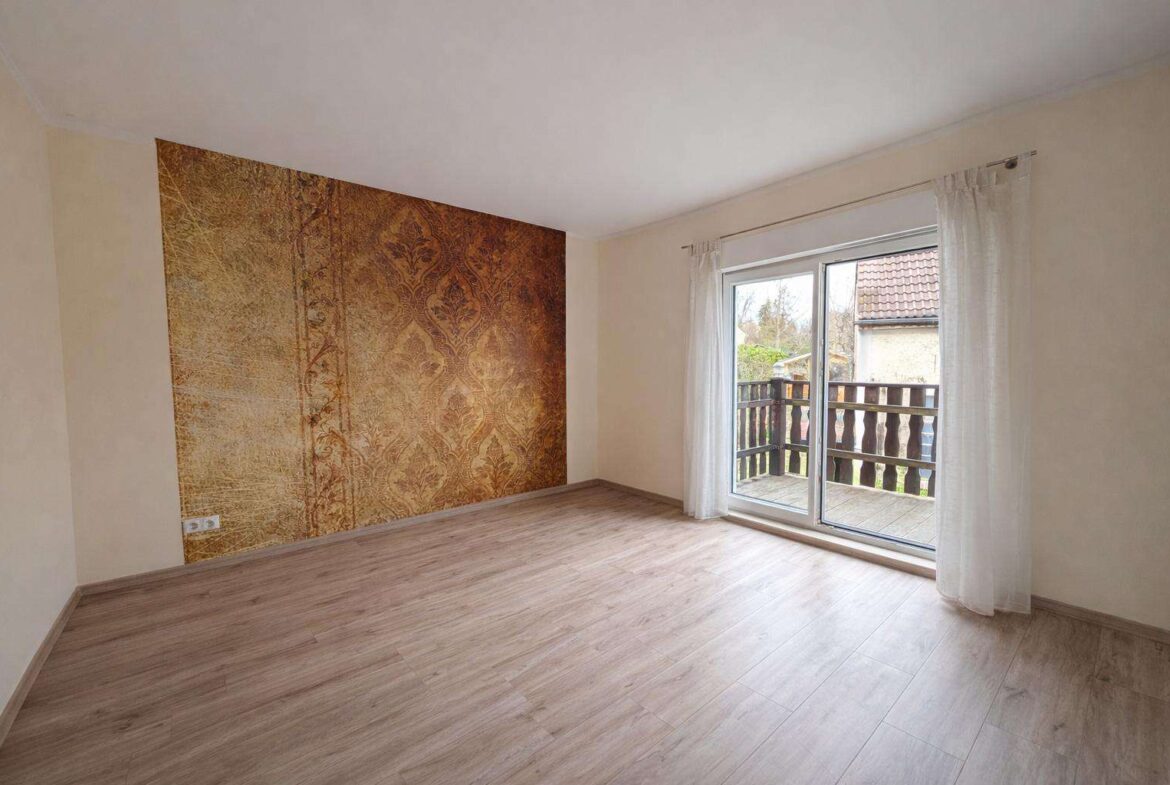 OG Schlafzimmer mit Balkon