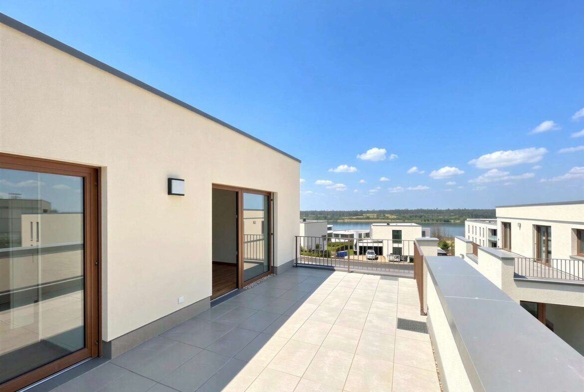 Terrasse - seitlicher Seeblick