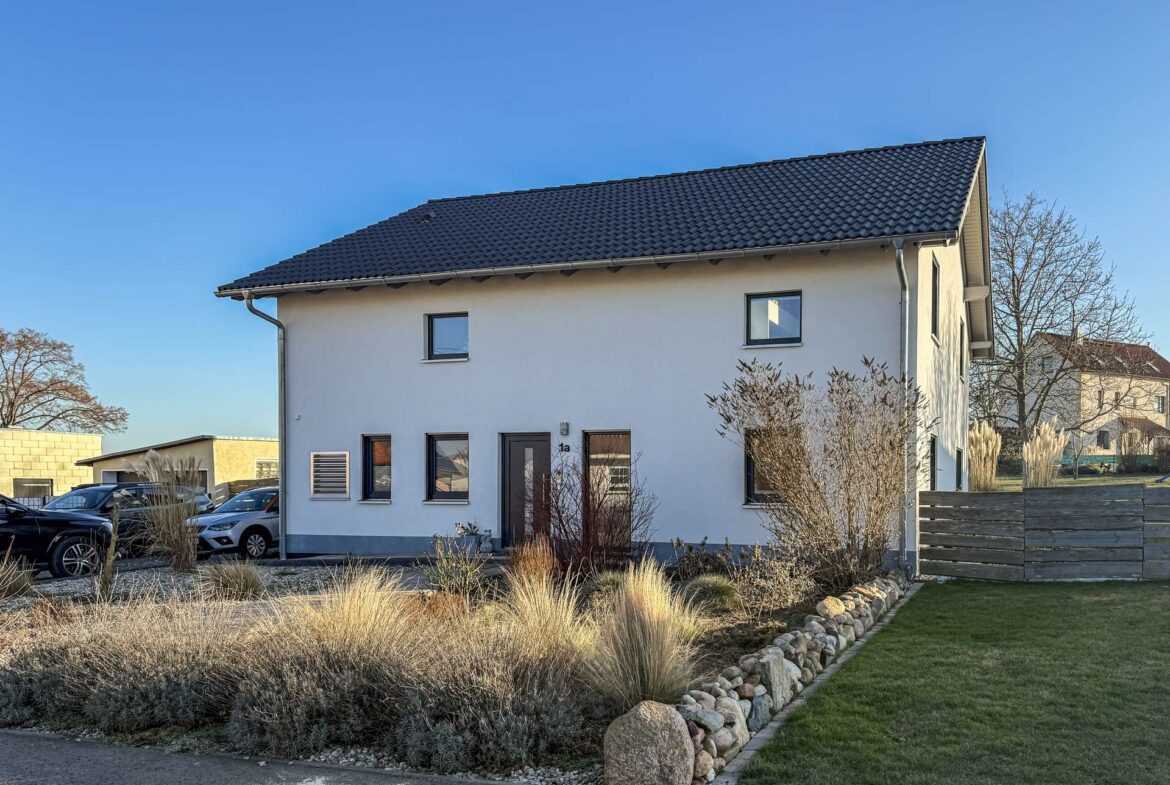 Hausansicht straßenseitig