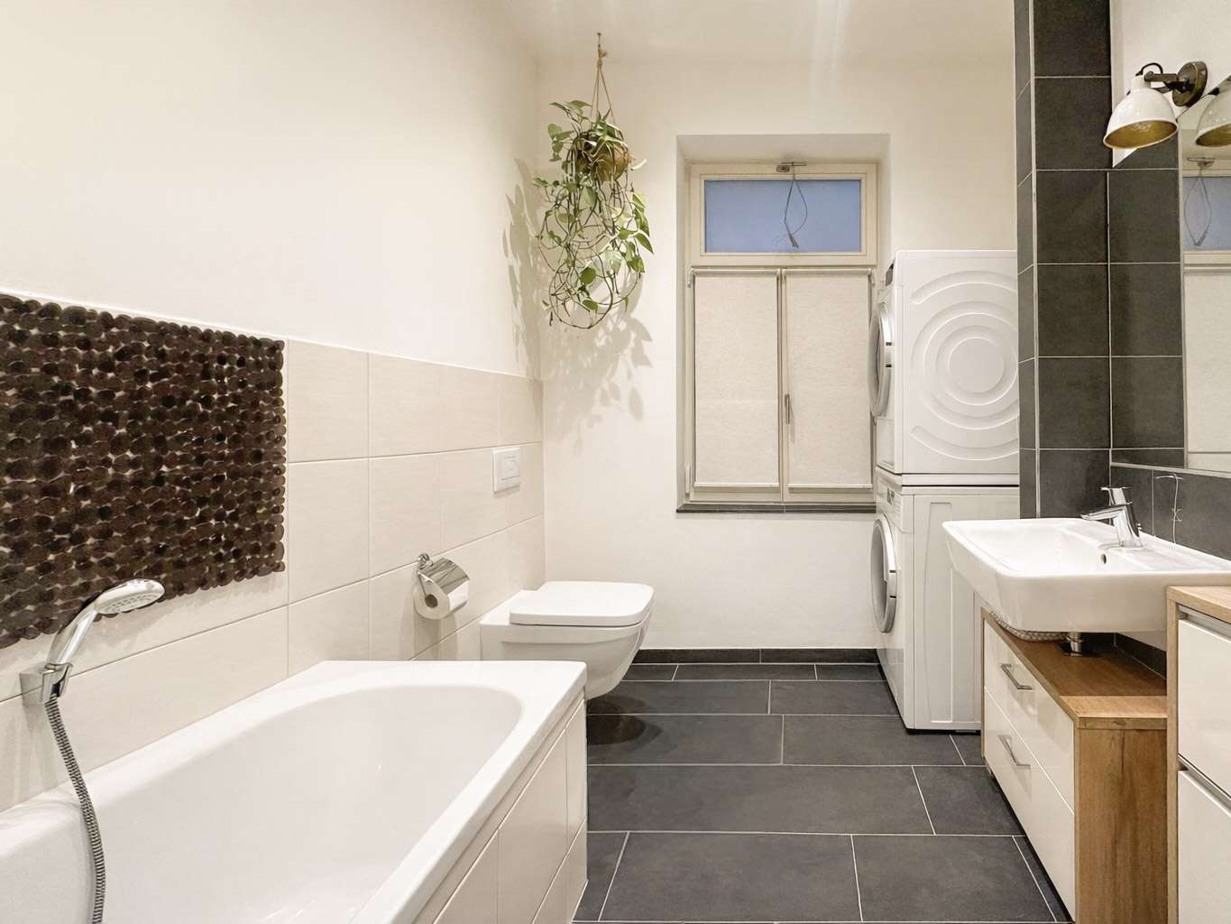 Tageslichtbadezimmer - digital leer