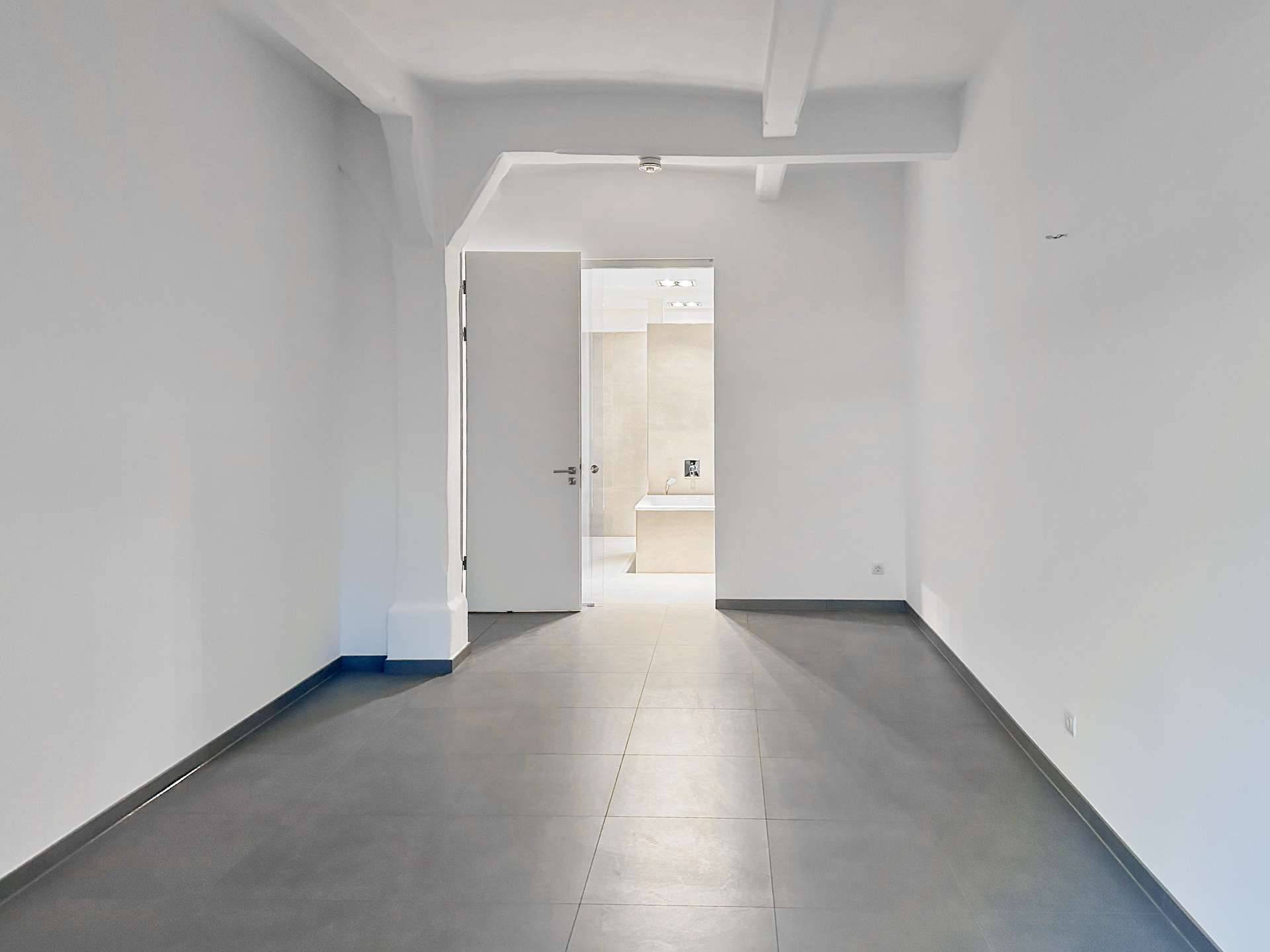 Schlafzimmer mit Bad en-suite