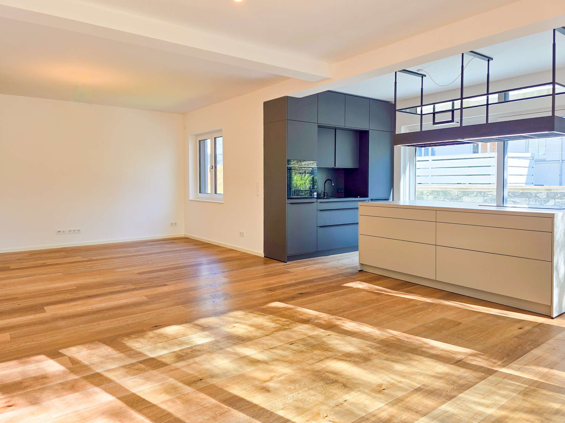 Offener Wohn- und Essbereich