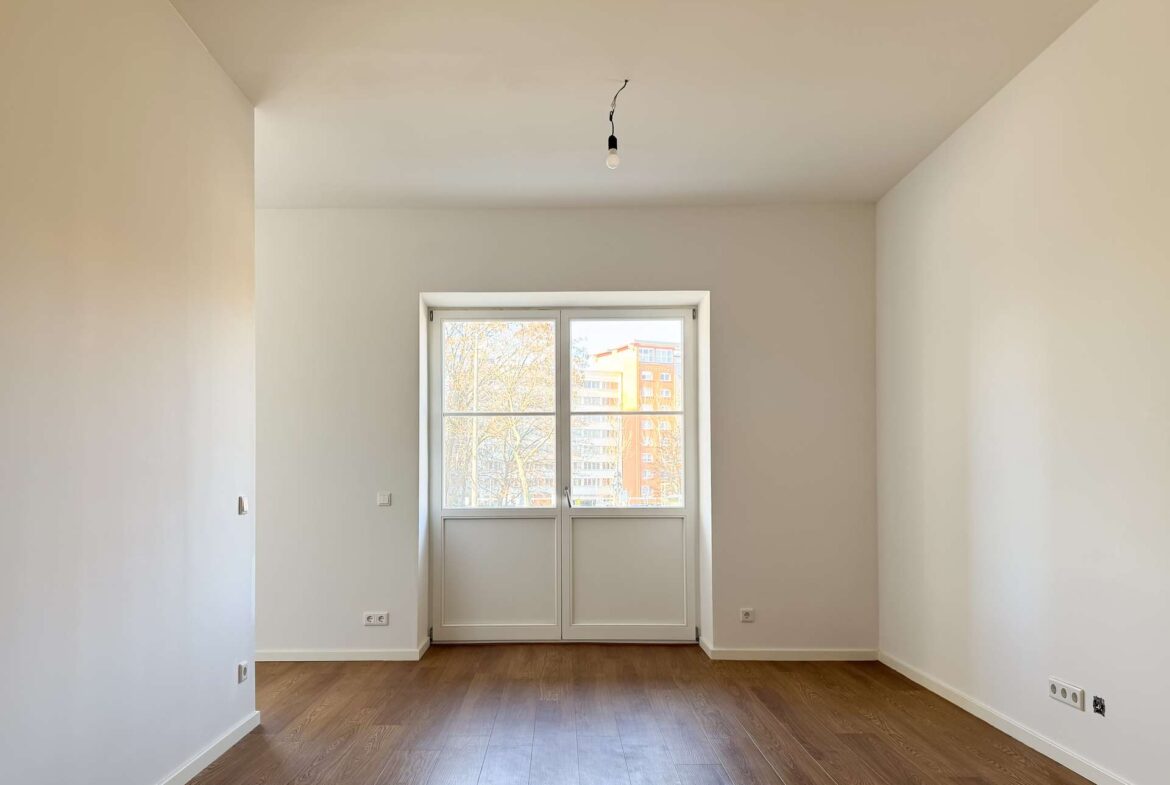 Lichtdurchflutetes Wohnzimmer