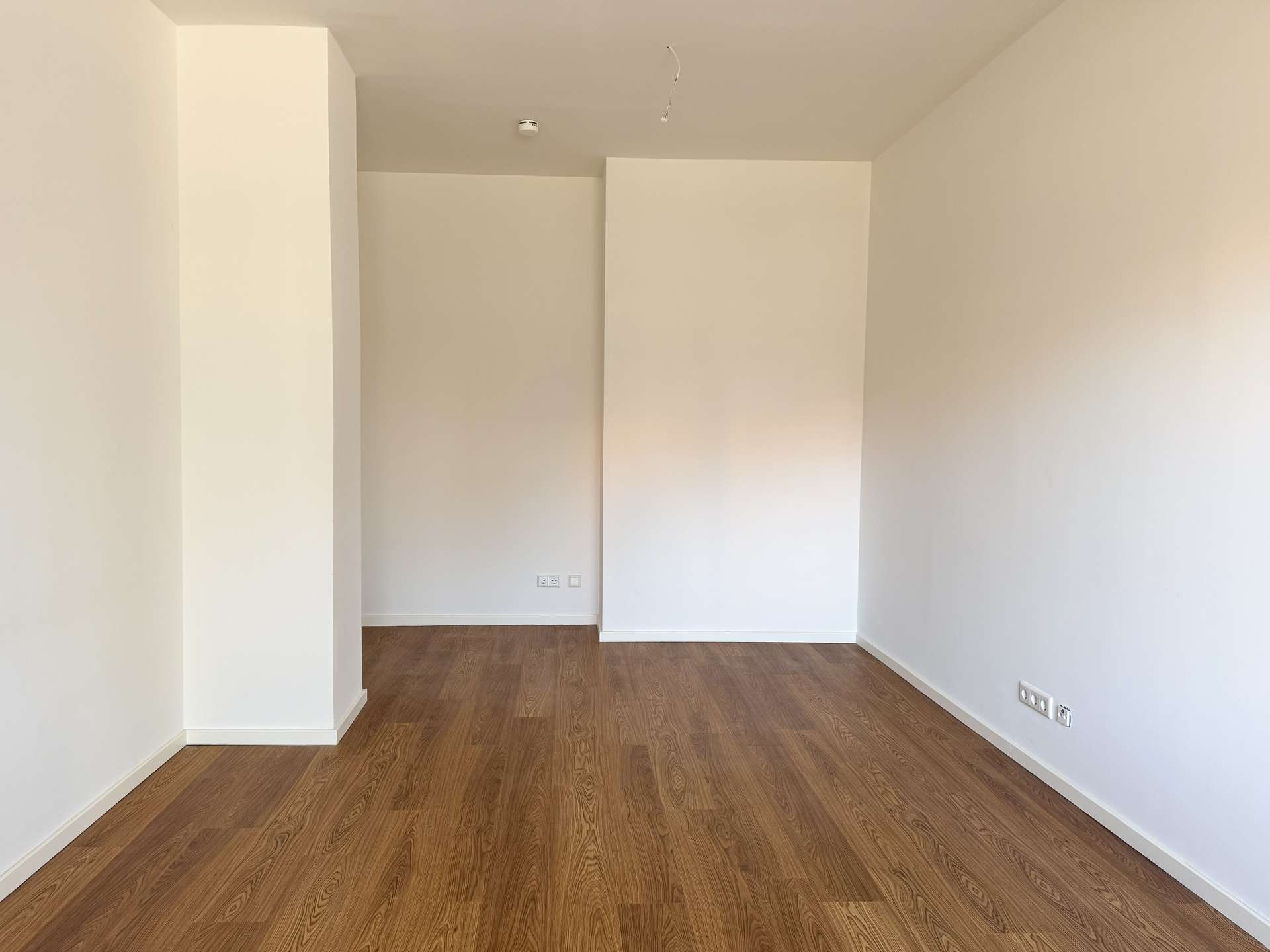 Lichtdurchflutetes Wohnzimmer