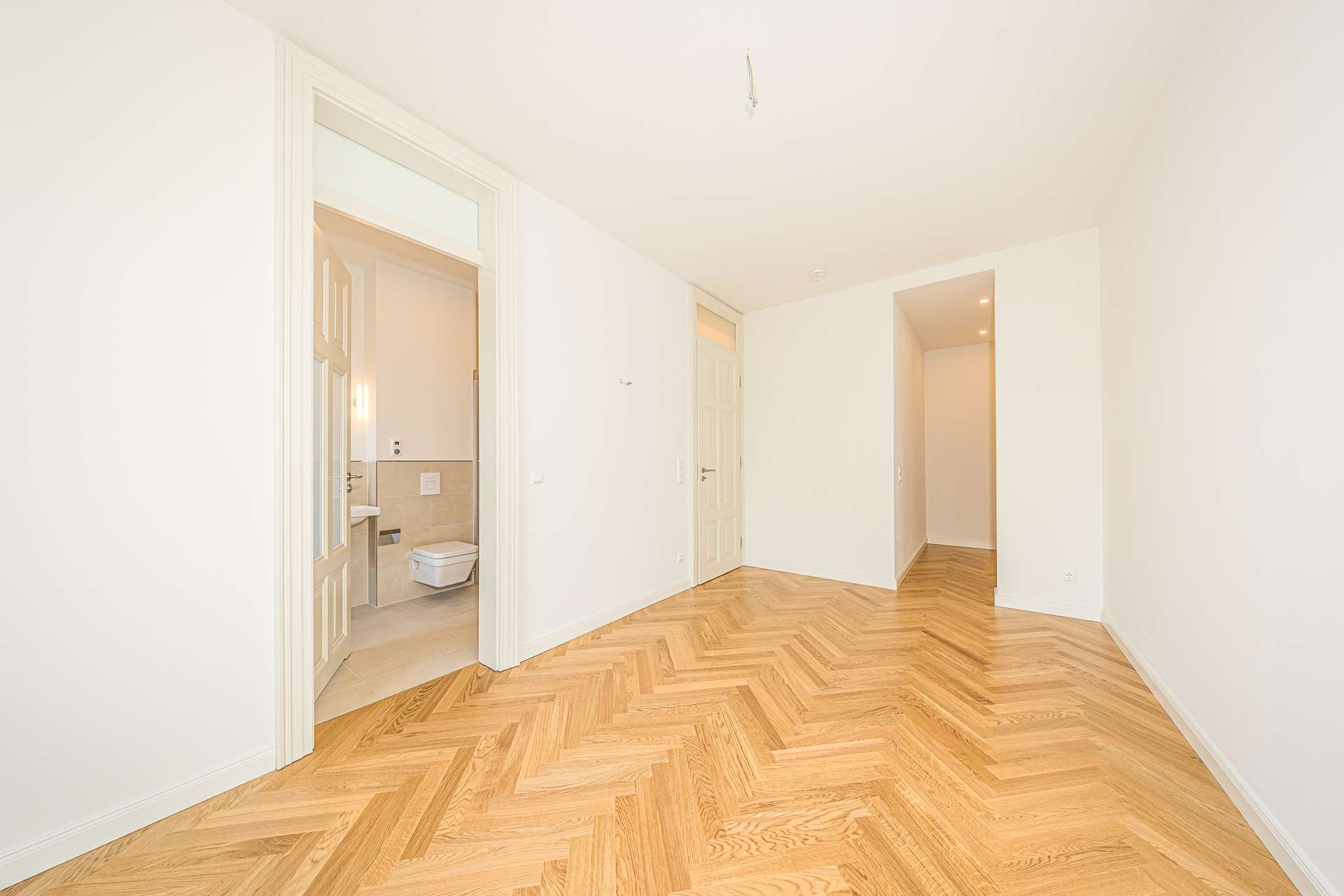 Zugang zu Bad und Ankleide