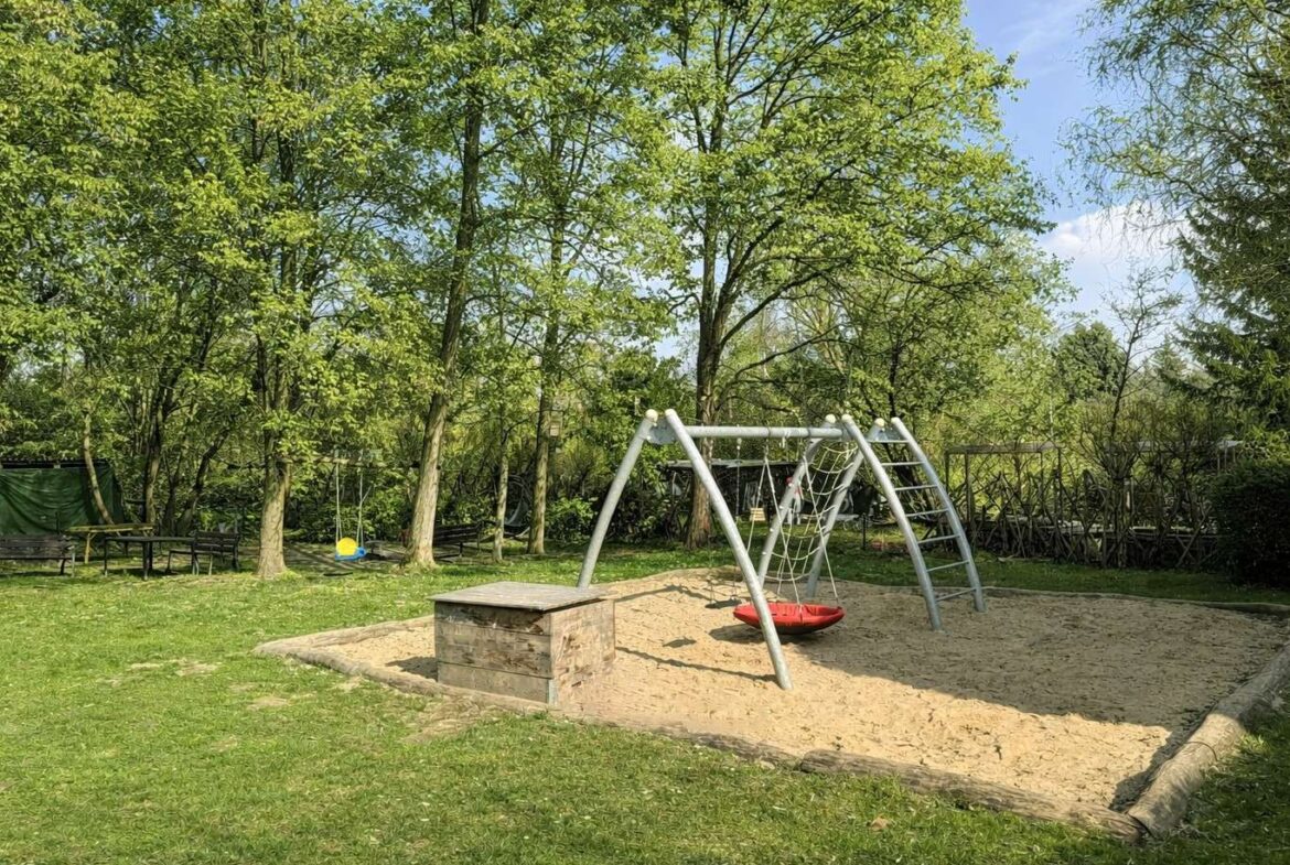 Idyllische Außenanlage 