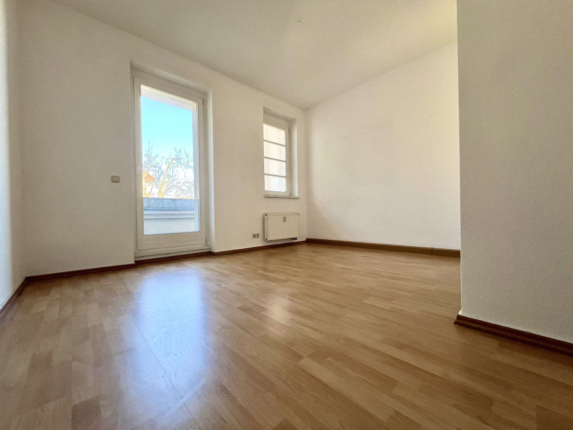 Schlafzimmer mit Balkonzugang