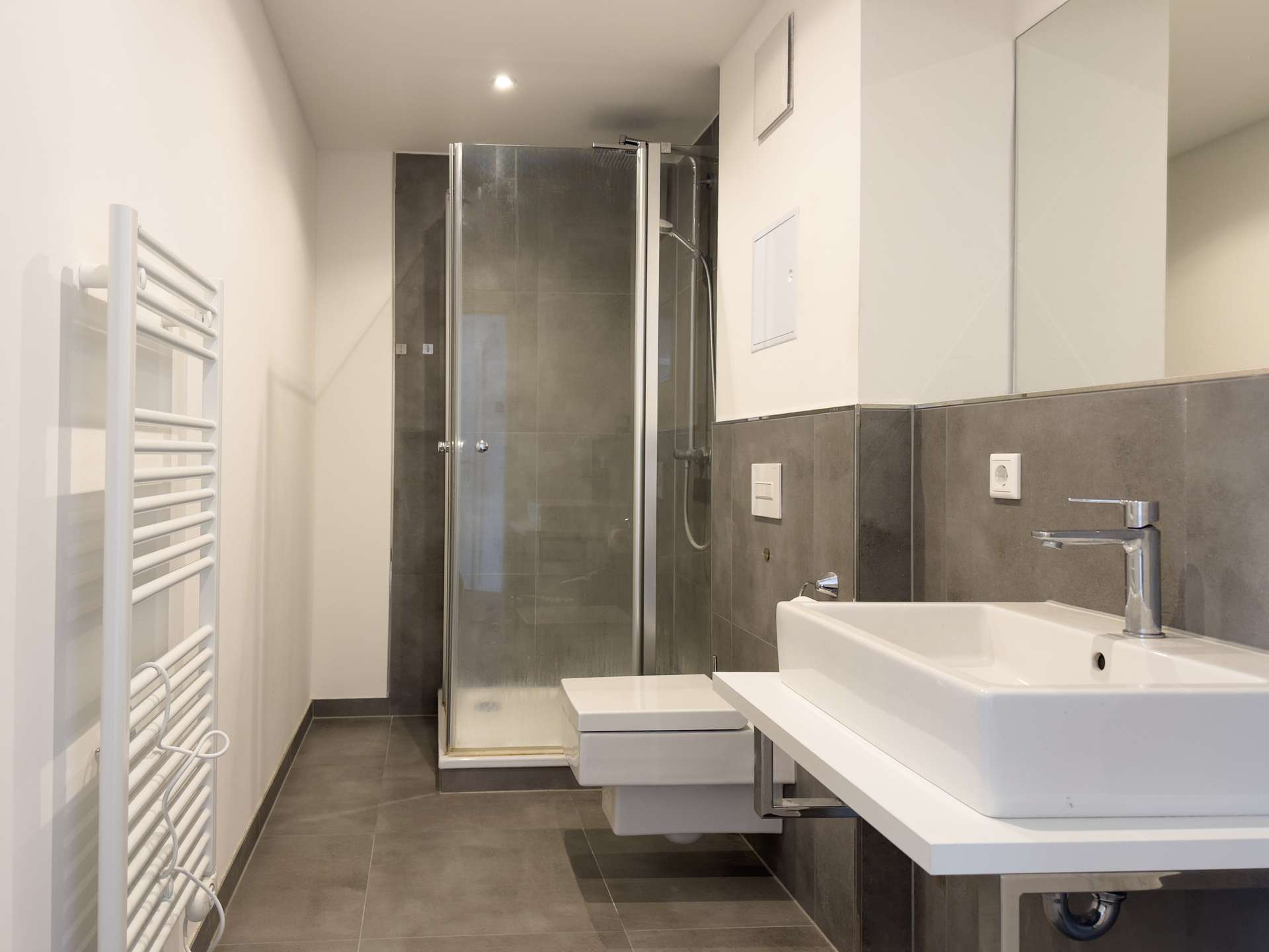 Bad mit ebenerdiger Dusche