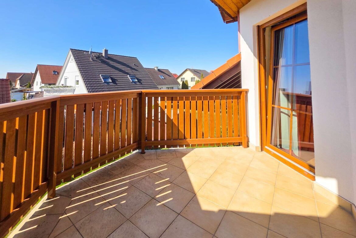 grosszügiger Balkon