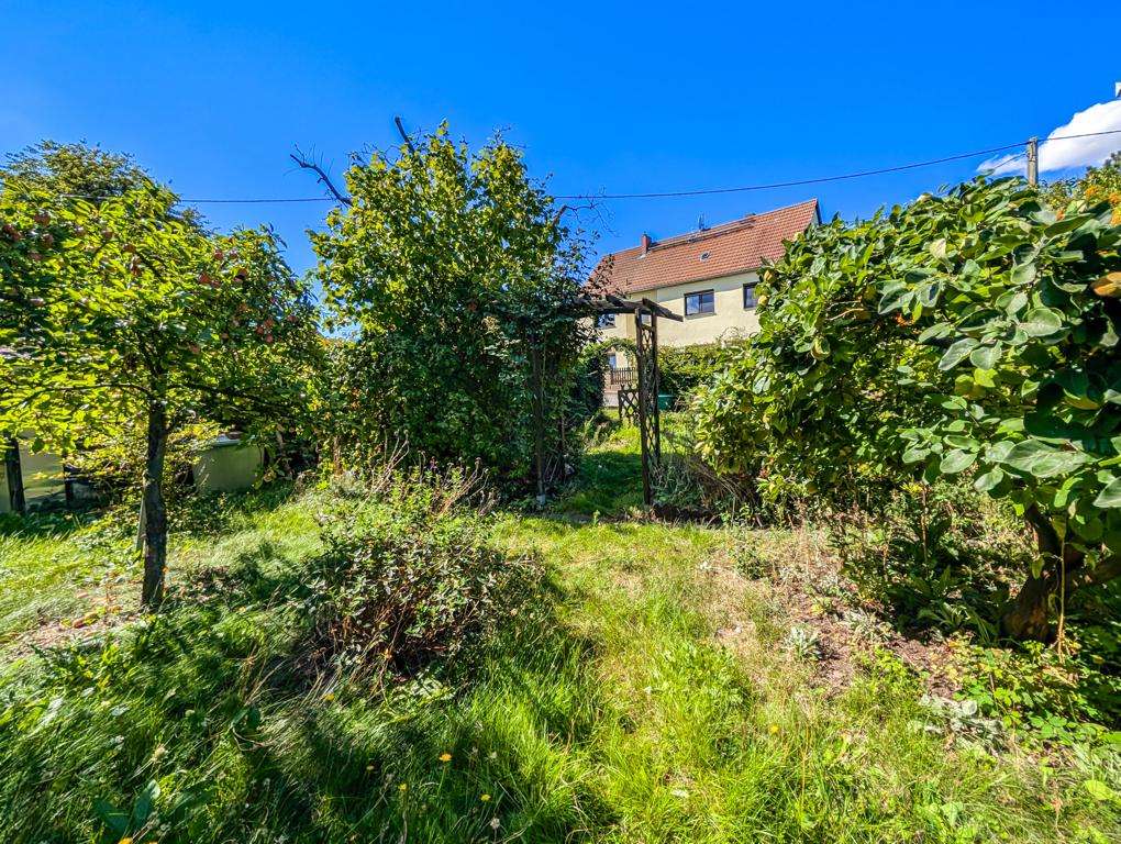 Hausanblick aus dem Garten