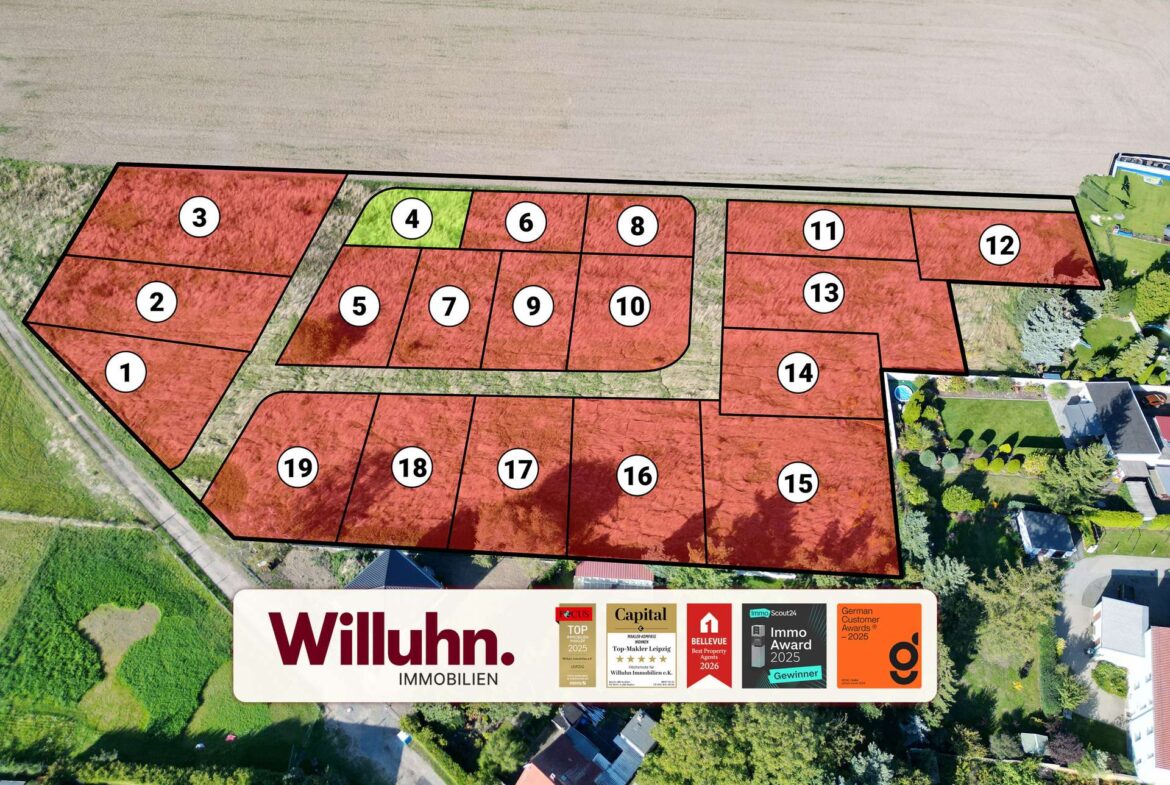 Aerial view of a housing development with red-outlined parcels numbered 1–19; lot 4 is highlighted in green.