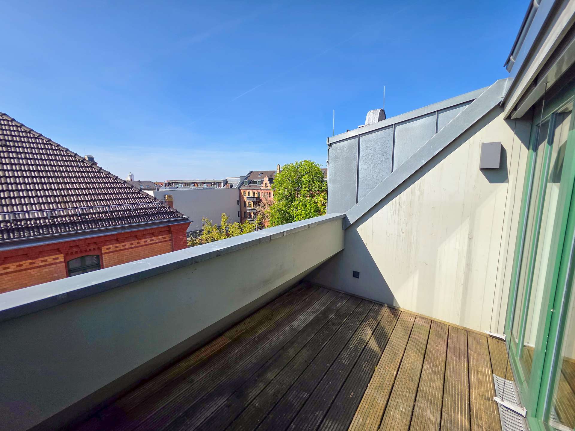 Loggia mit Stadtblick