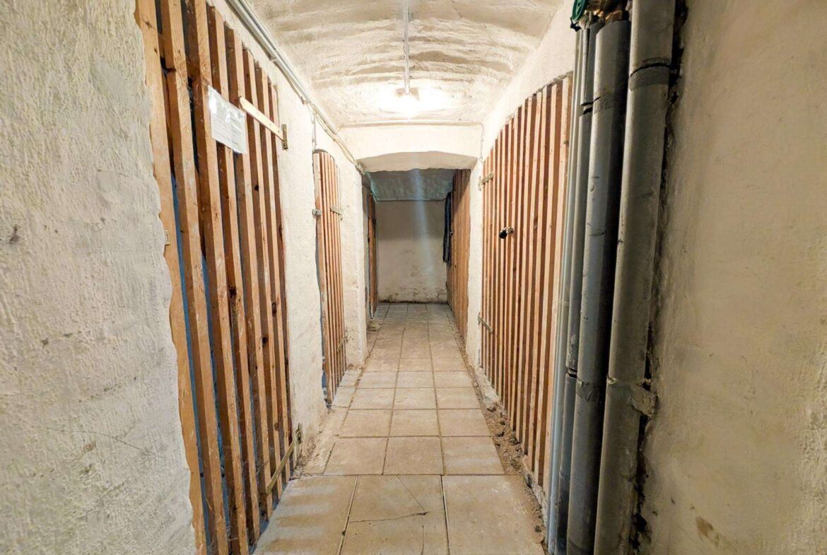 Keller