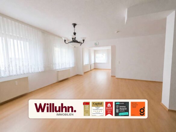 Großzügiges Wohnzimmer