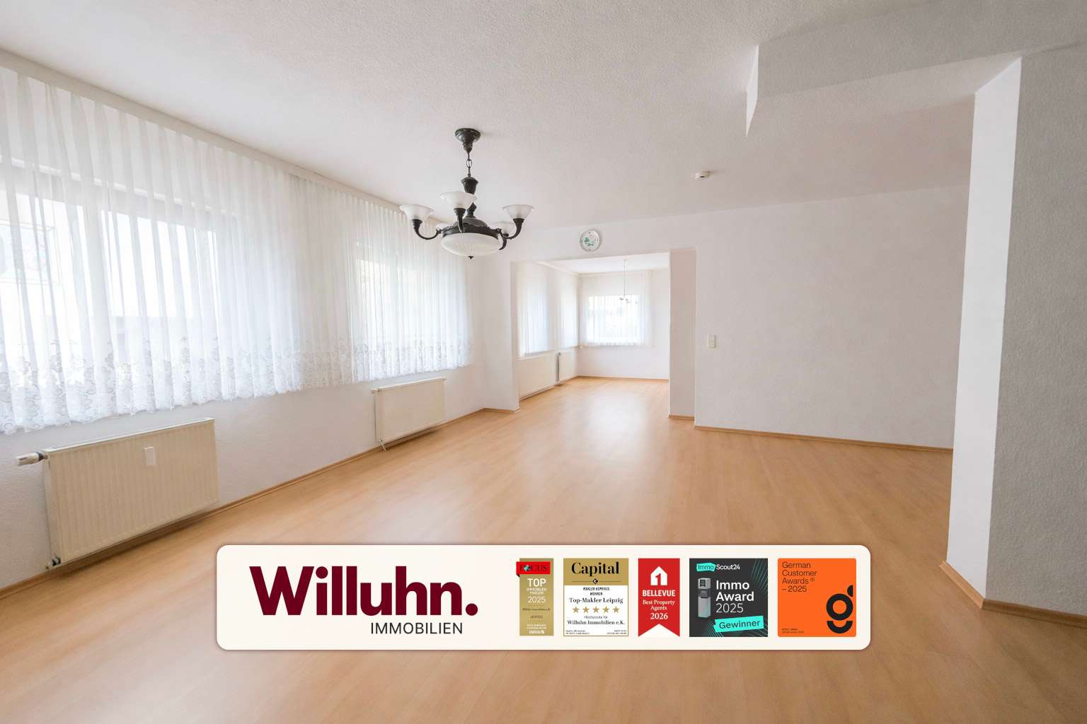 Großzügiges Wohnzimmer