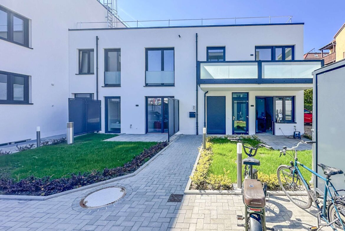 Neubau in zweiter Reihe