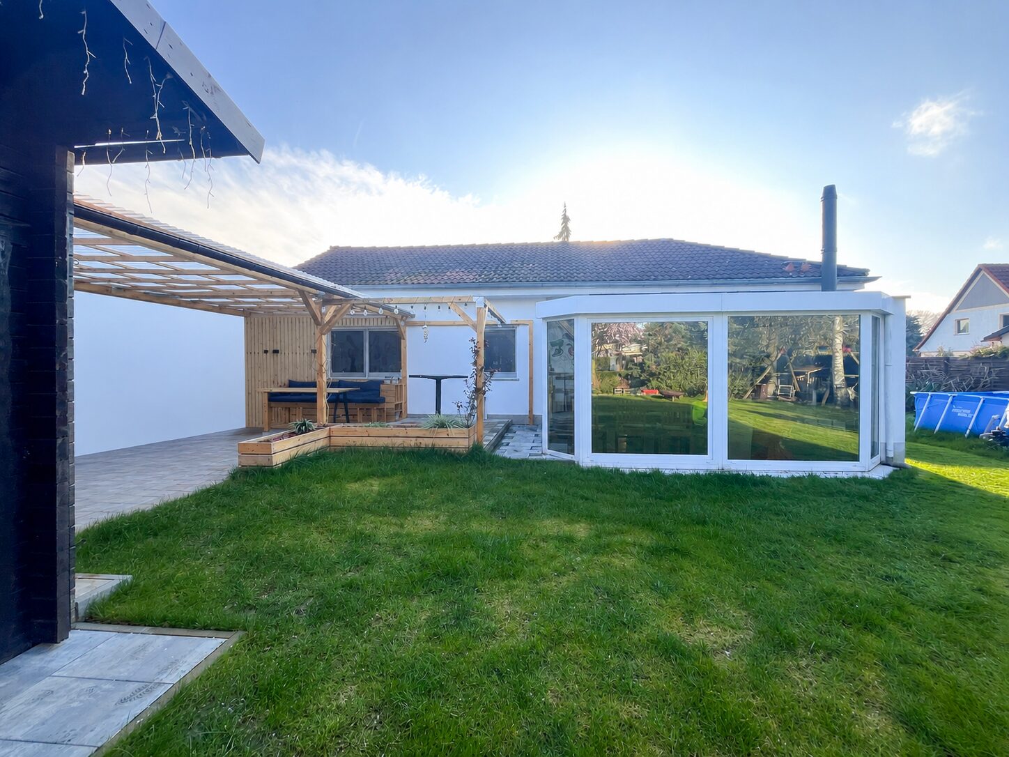 Blick zum Wintergarten