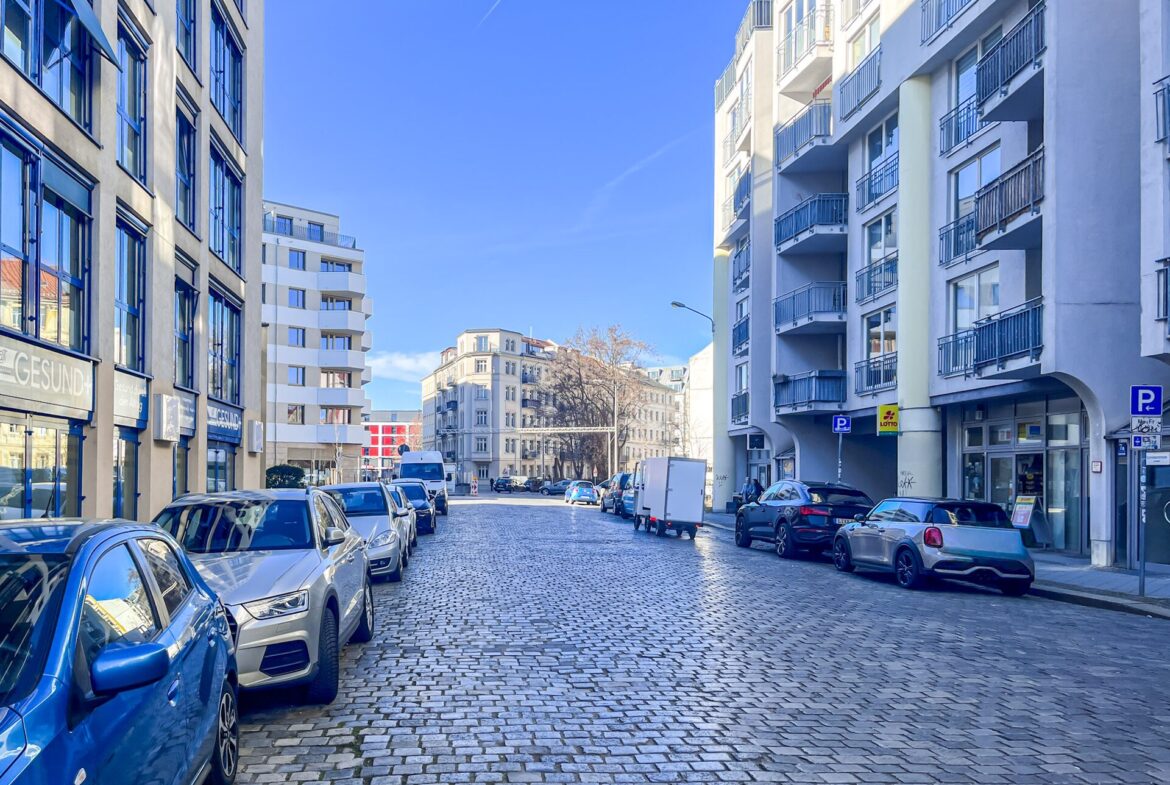 Straßenansicht