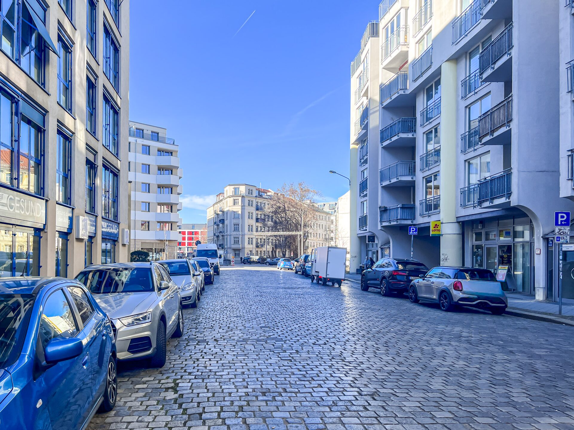 Straßenansicht