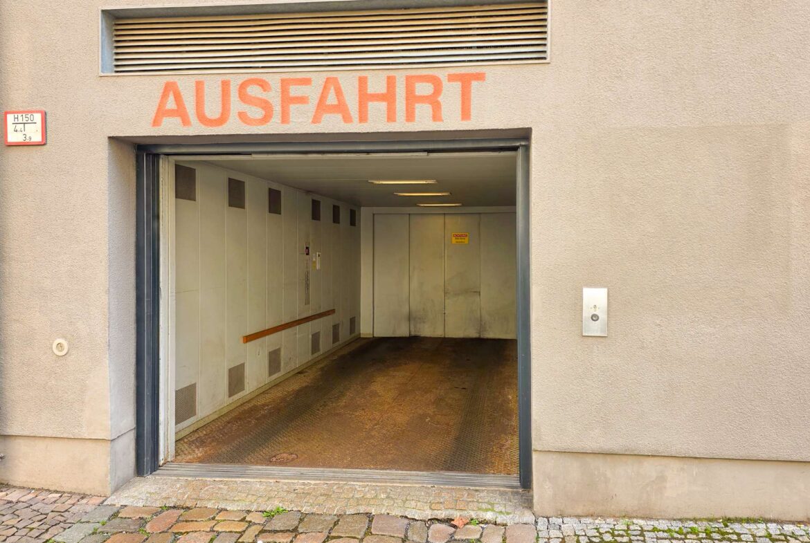 KFZ-Aufzug