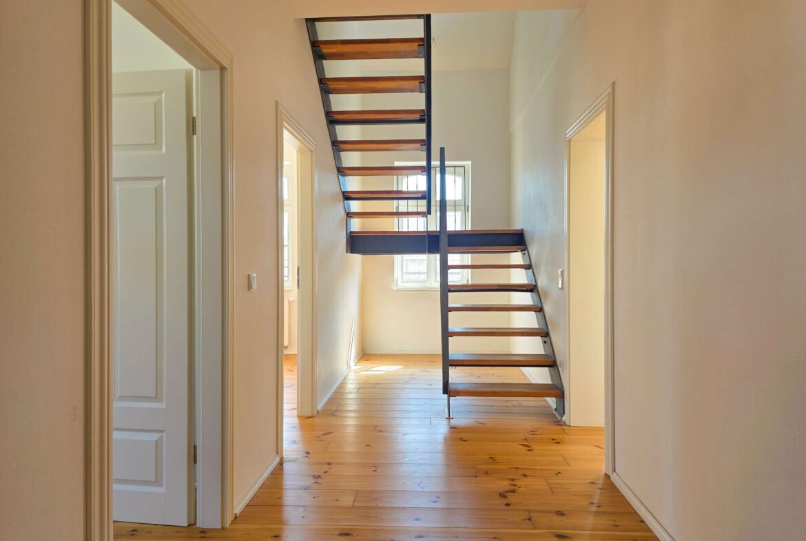 Treppe zur Maisonette
