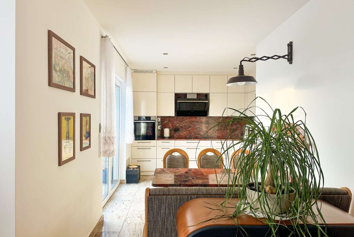 Offenes Esszimmer 