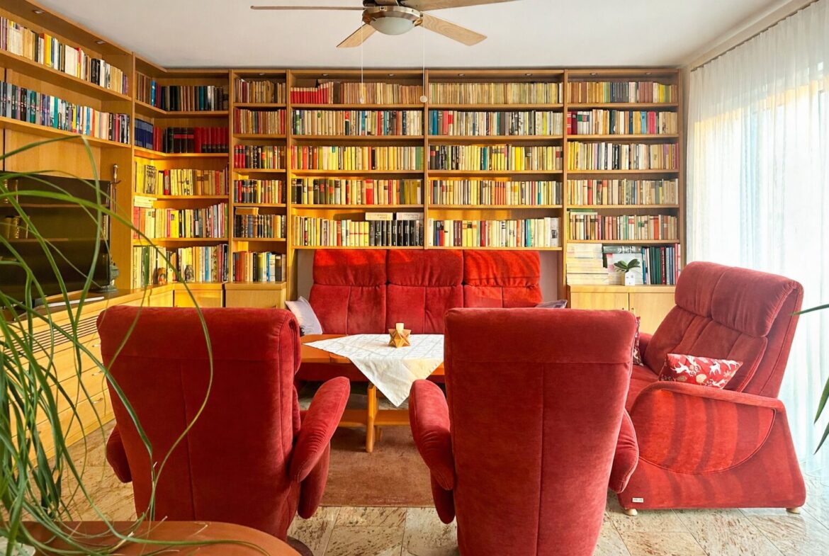 Helles Wohnzimmer