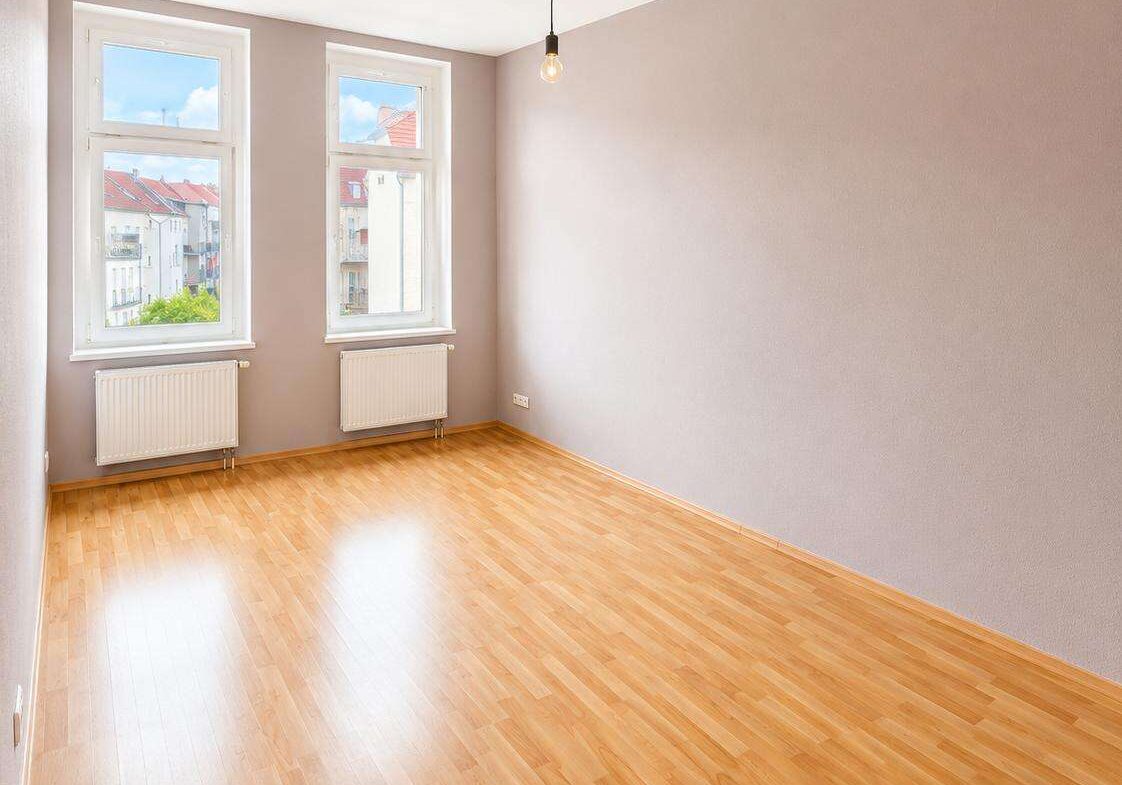 Lichtdurchflutetes Schlafzimmer