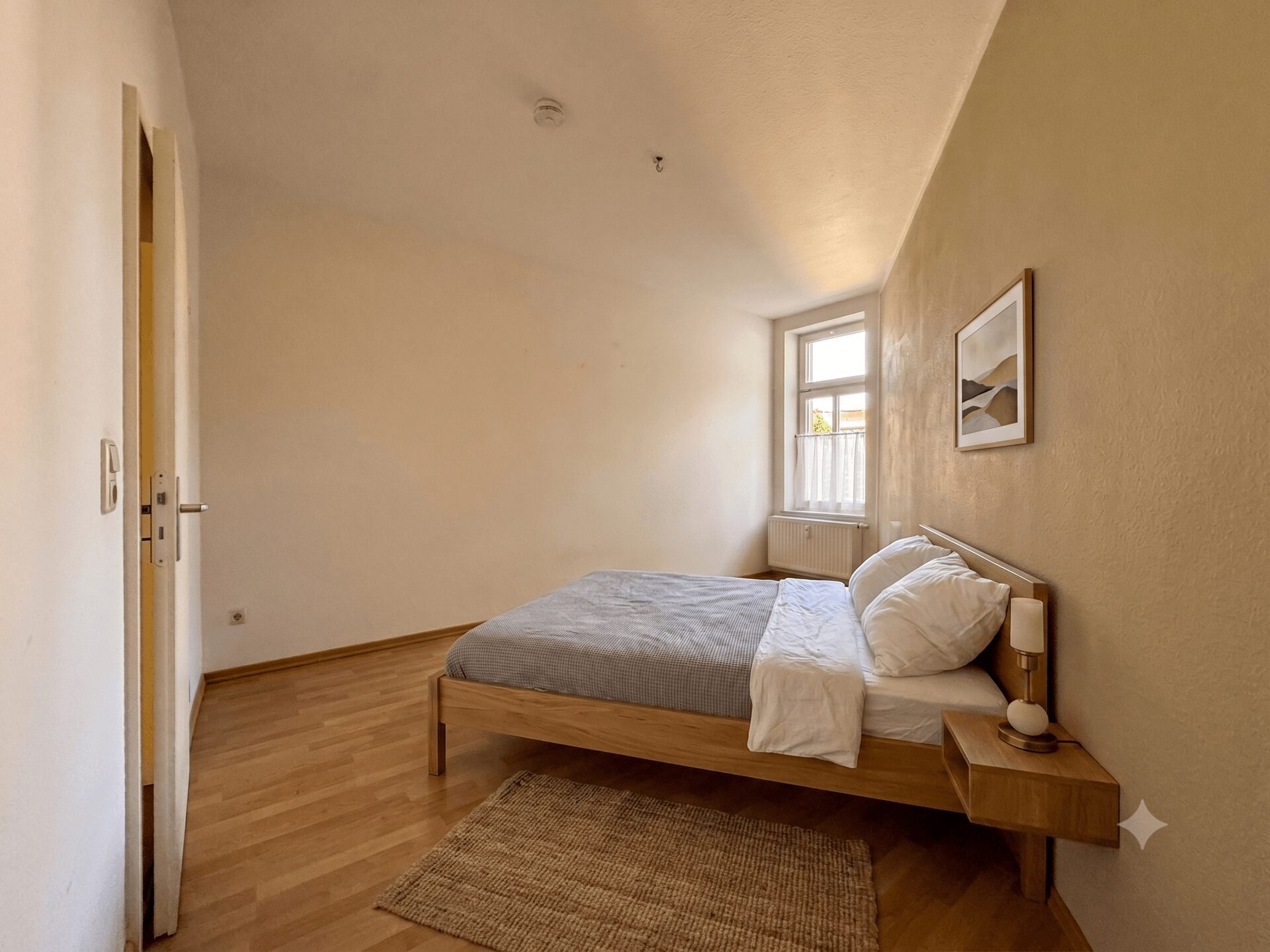 Schlafzimmer KI möbliert