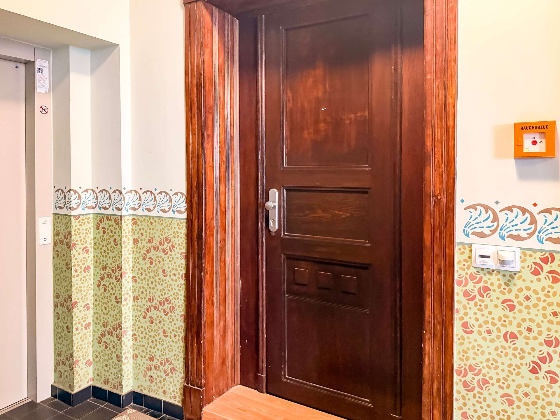 Wohnungseingangstür