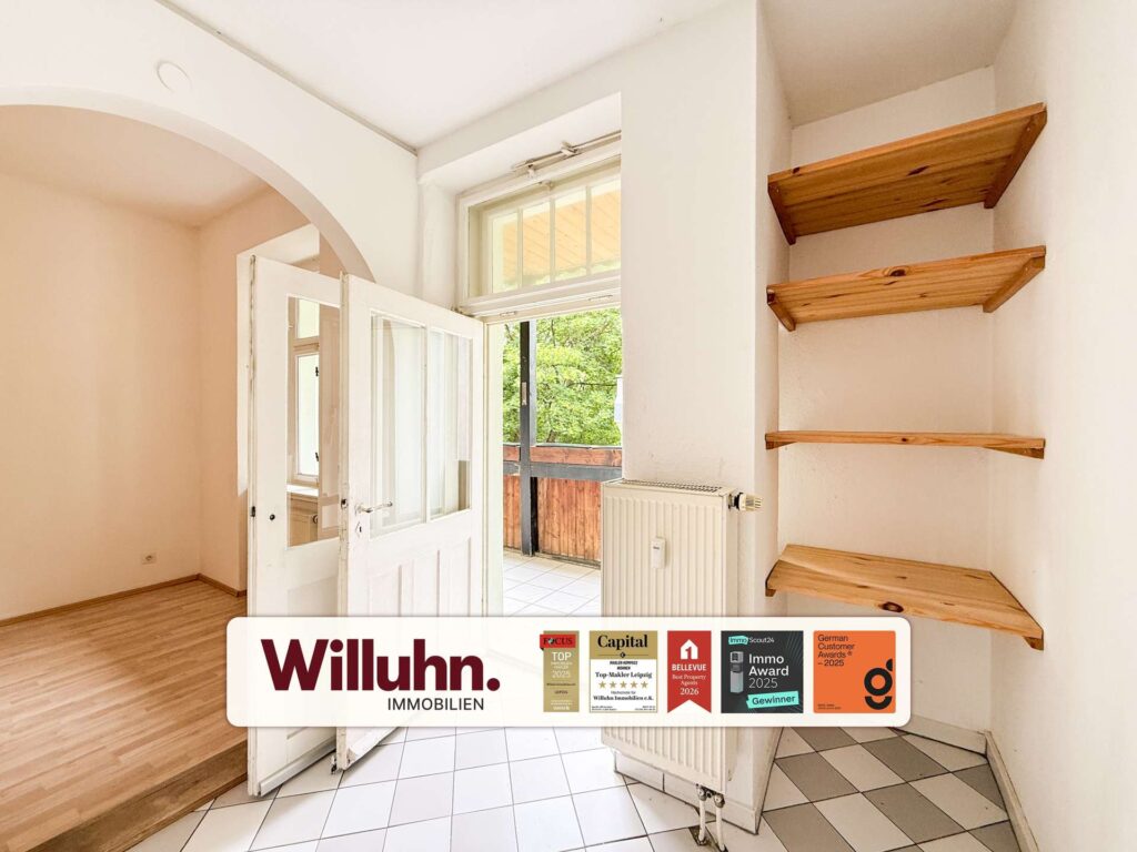 separate Küche mit Balkon