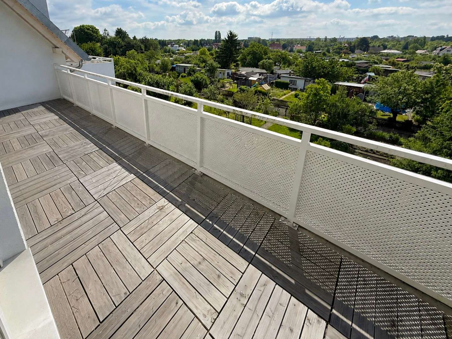 großzügiger Südbalkon