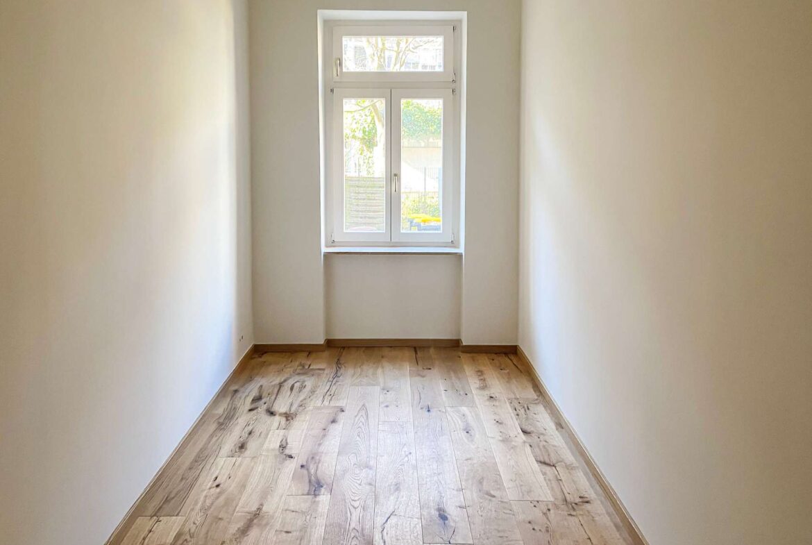 Büro oder Kinderzimmer