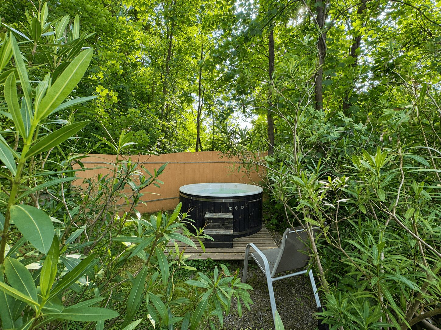Gemütliche Gartenoase im Grünen