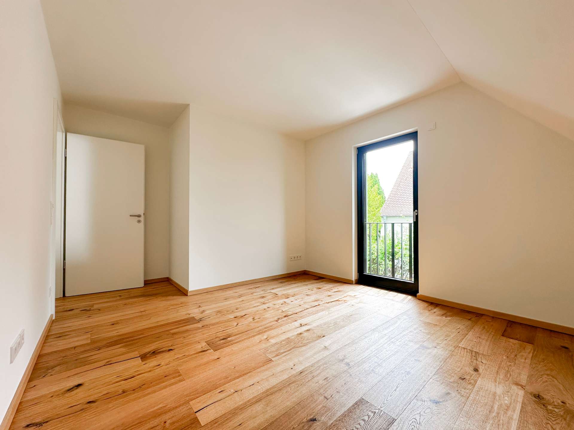 Großzügiges Kinderzimmer