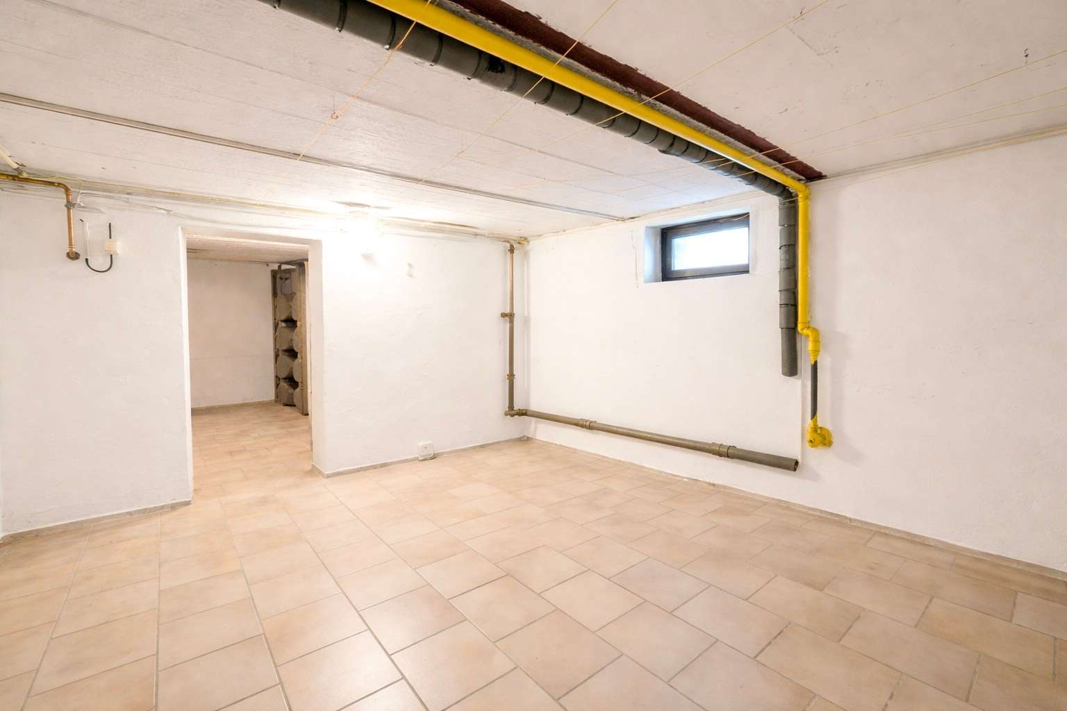 UG viel Fläche
