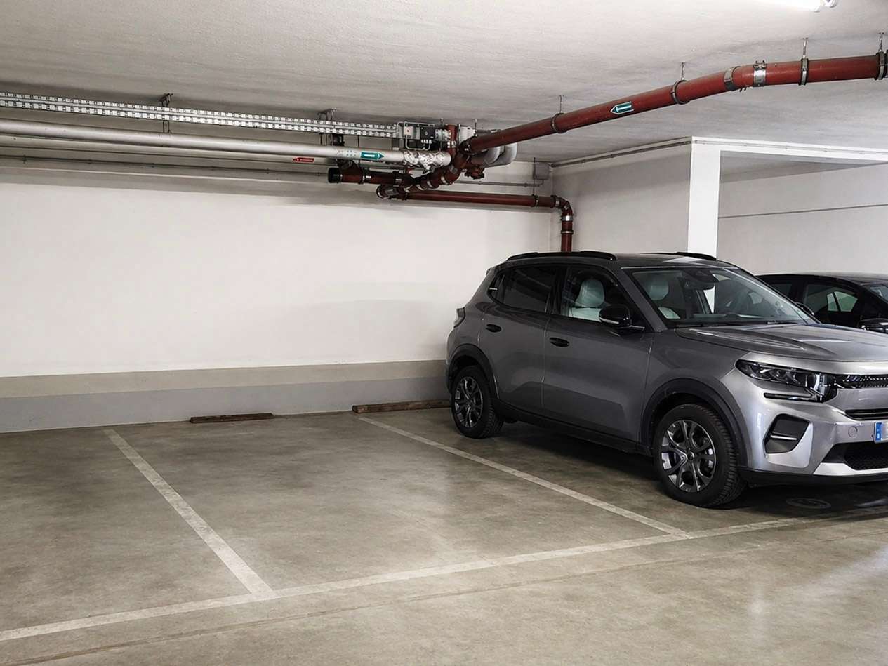 Tiefgaragenstellplatz