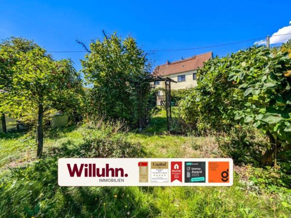 Hausanblick aus dem Garten