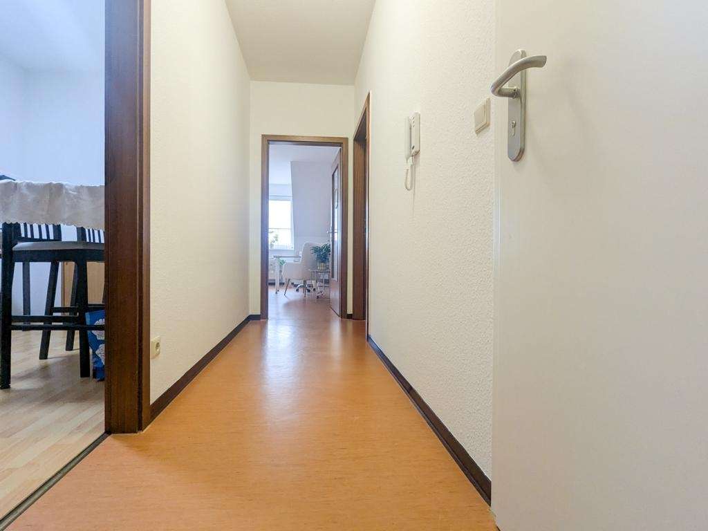 Haus33_DG_GE08_Flur