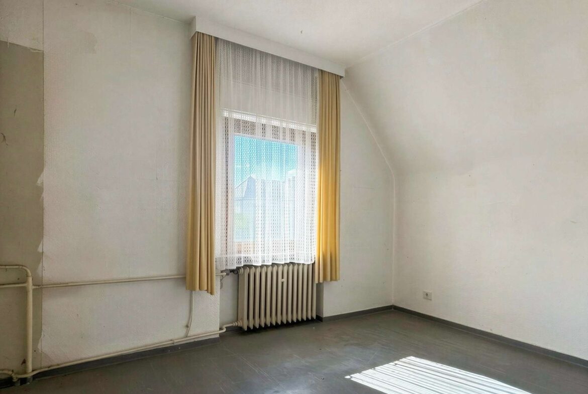 Gäste-/ Arbeitszimmer im OG