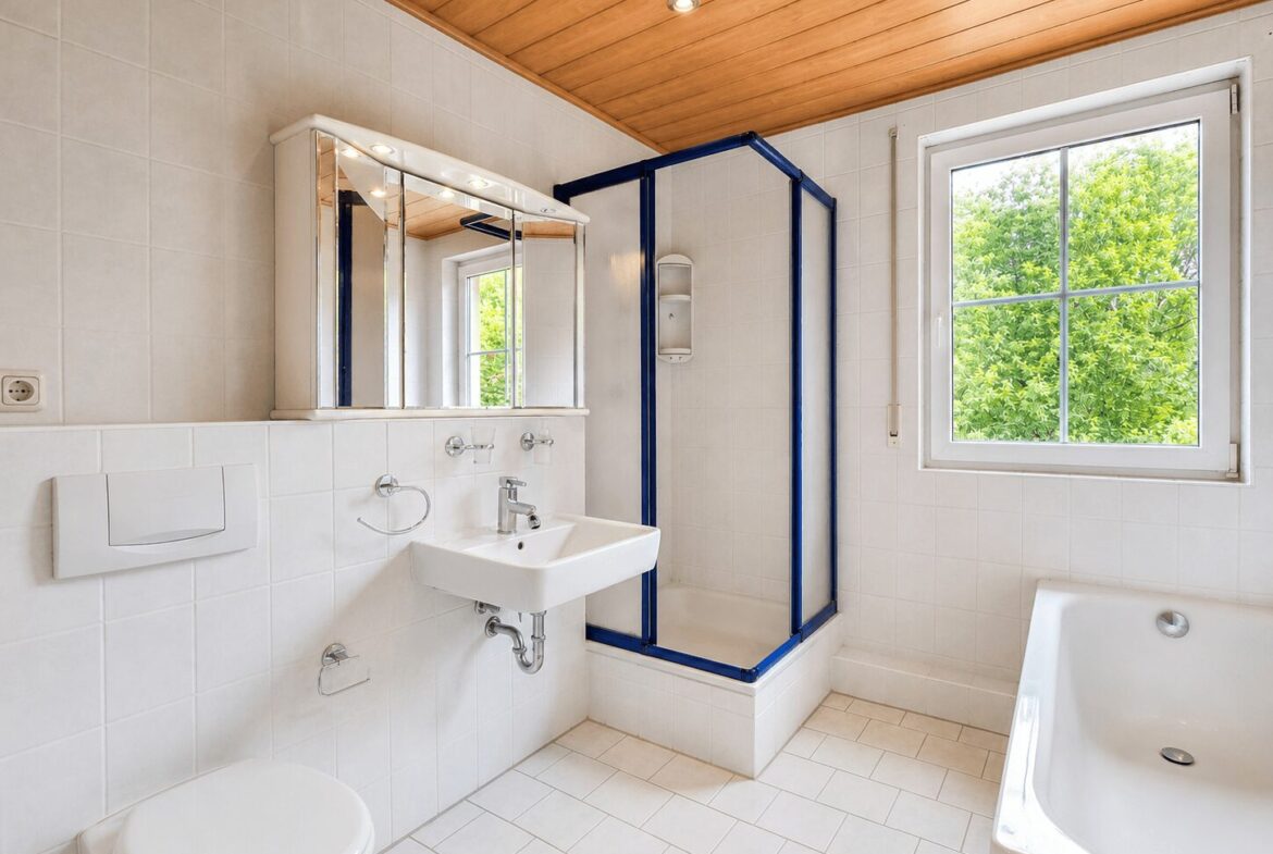 Badezimmer 1.OG