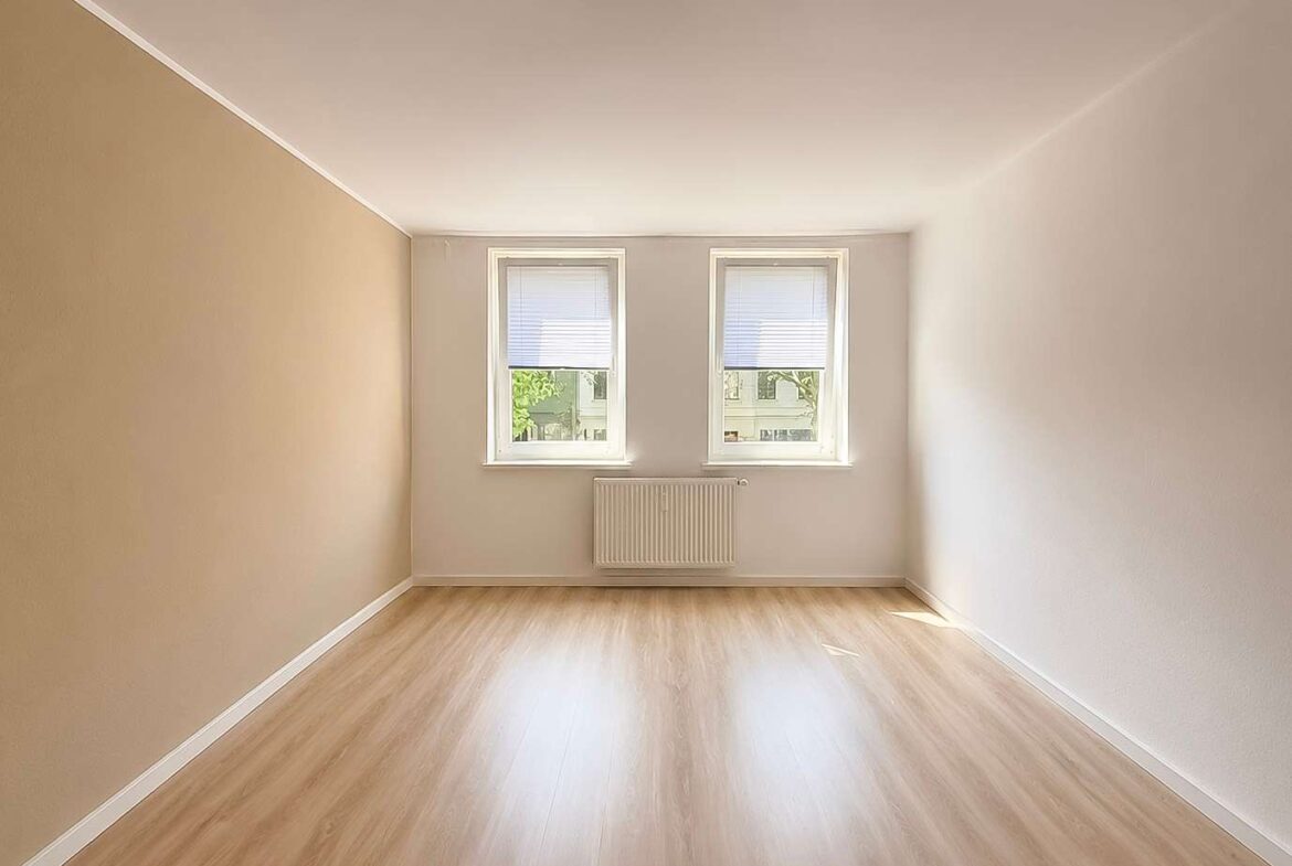 großzügiges Schlafzimmer