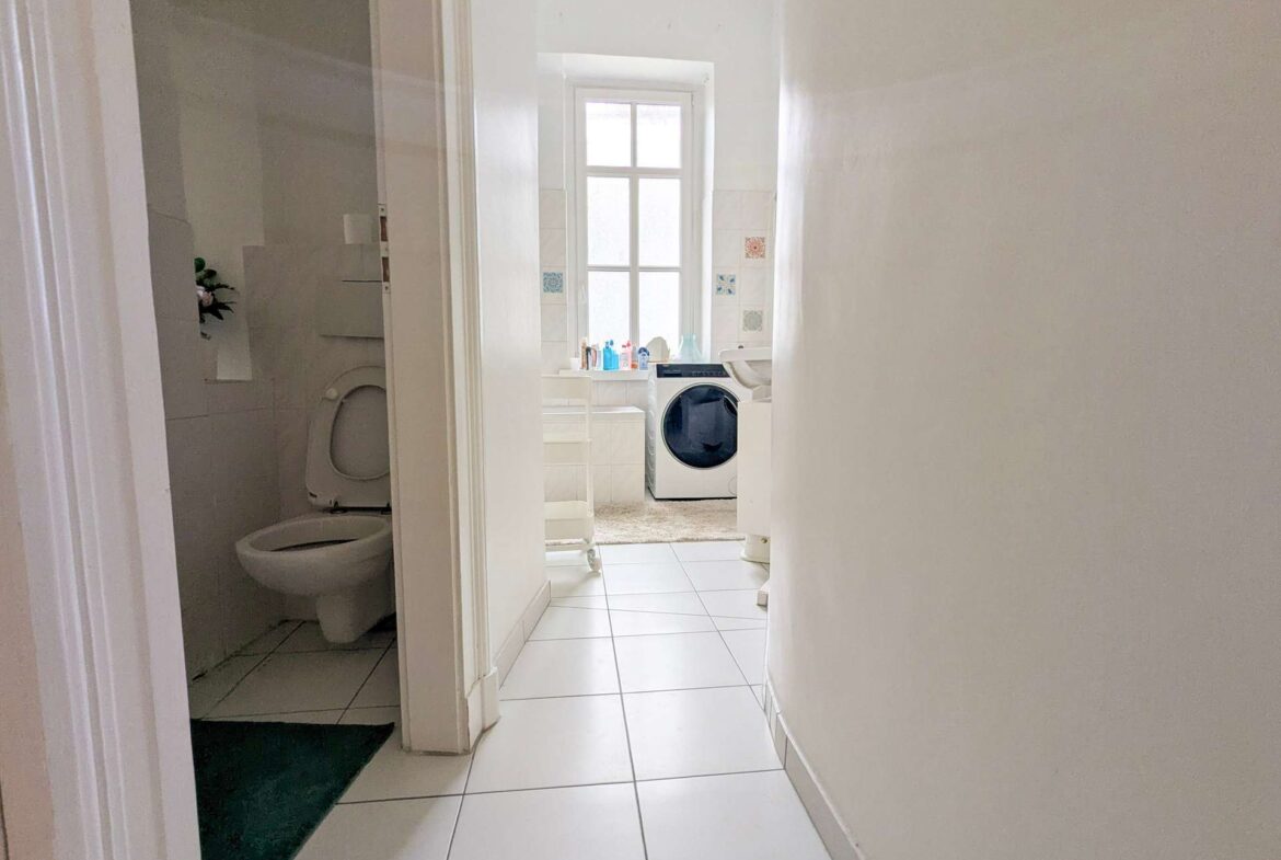 Zugang zu Bad + WC