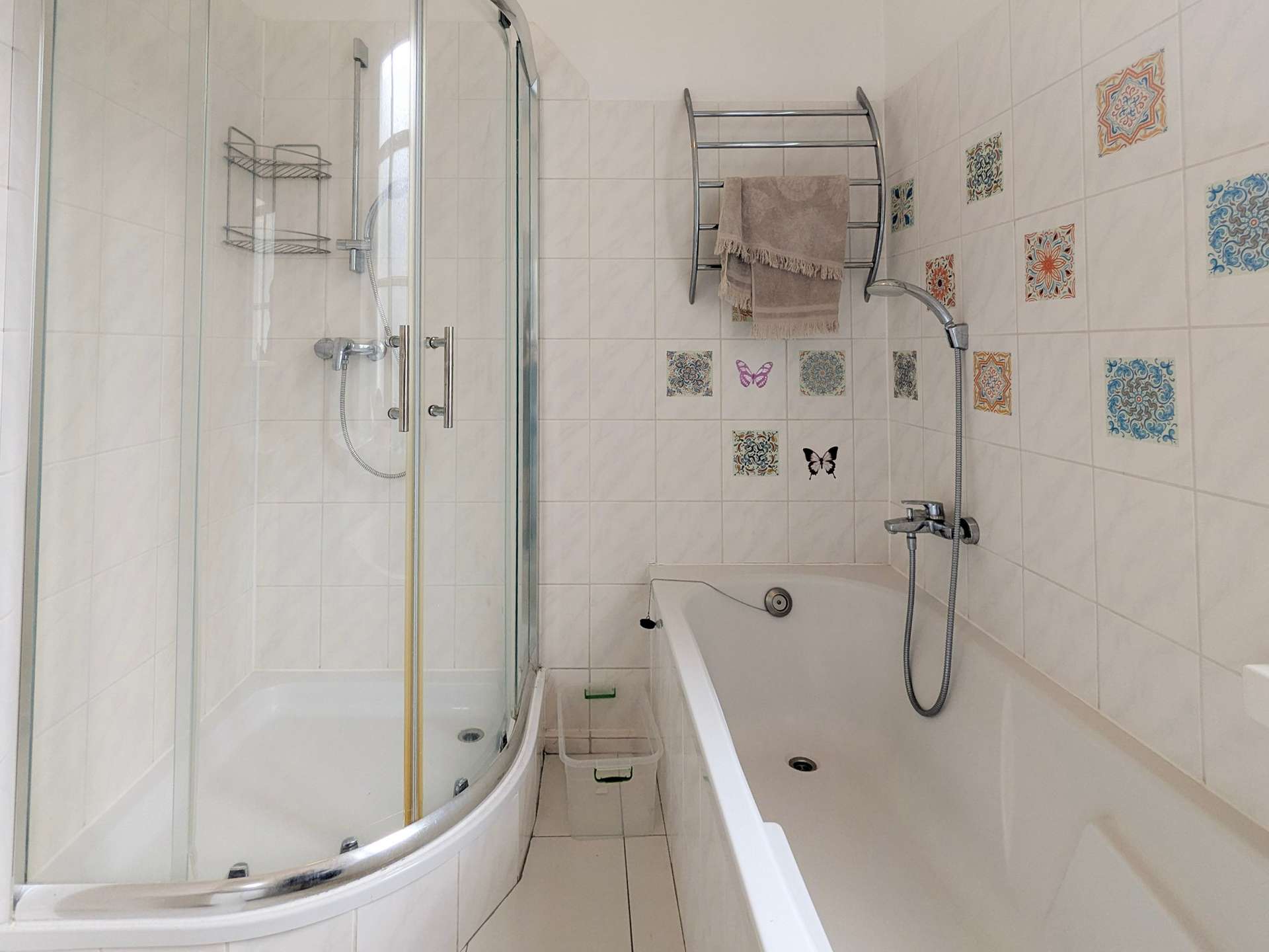 Wanne + Dusche
