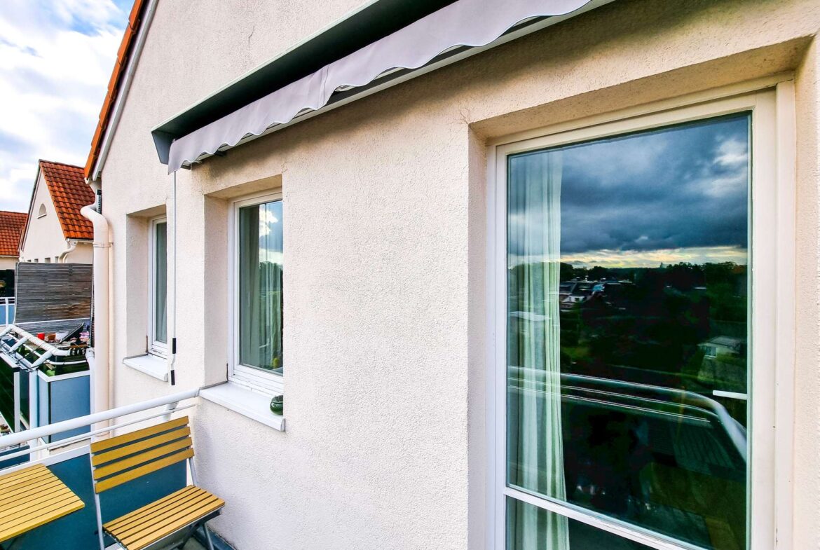 Balkon mit Markise