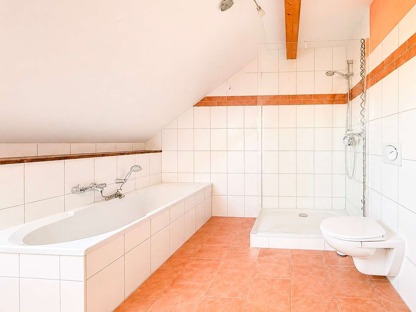 Wanne / Dusche
