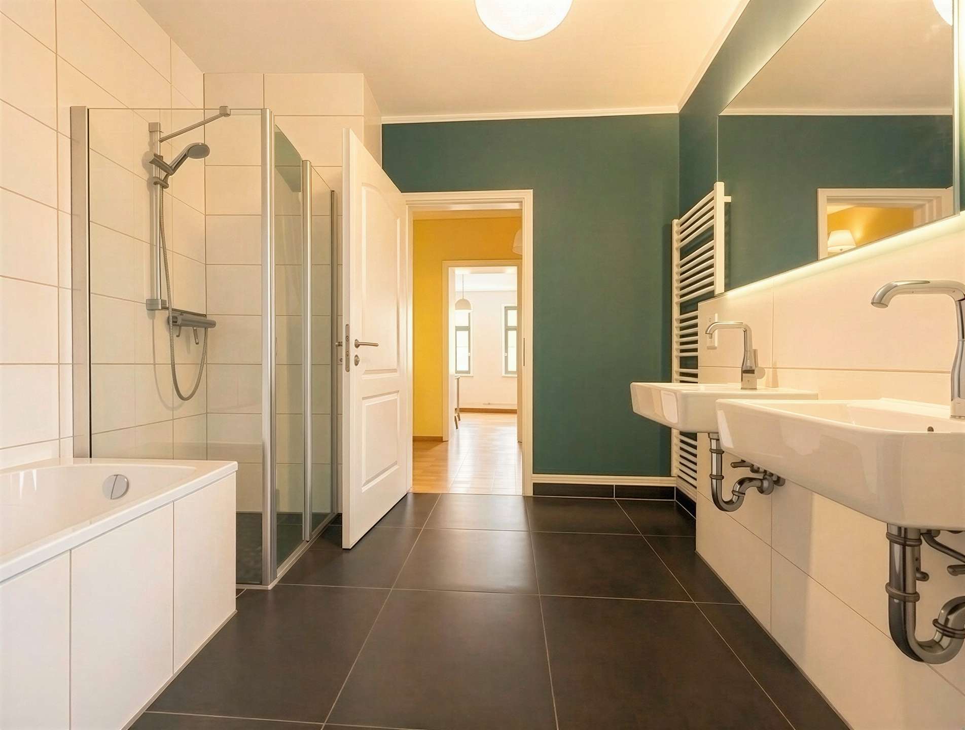 Dusche und Wanne